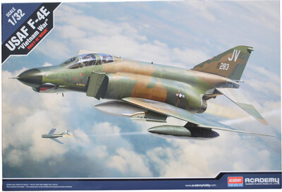 F-4E Фантом истребитель USAF Vietnam - 12133 Academy 1:32