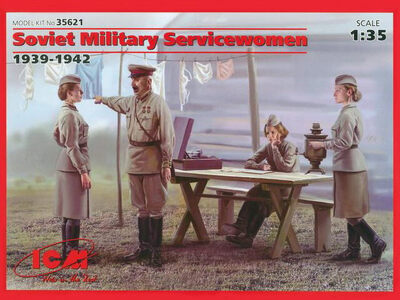 Женщины-военнослужащие Красной Армии - 35621 ICM 1:35