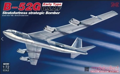 UA72207 B-52G early  Stratofortress Broken Arrow 1966 w/B-28 Nuclear bomb Modelcollect 1:72